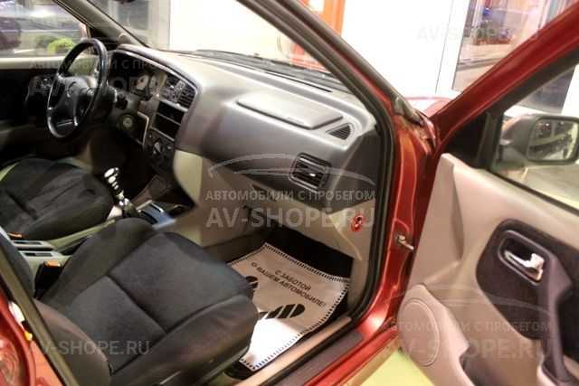Nissan Primera 2.0i MT (1 л.с.) 2000 г.