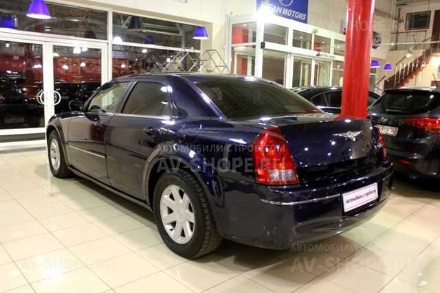 Chrysler 300C 3.5i AT (258 л.с.) 2004 г.
