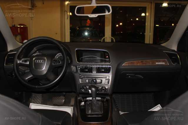 Audi Q5 2.0i AT (180 л.с.) 2011 г.