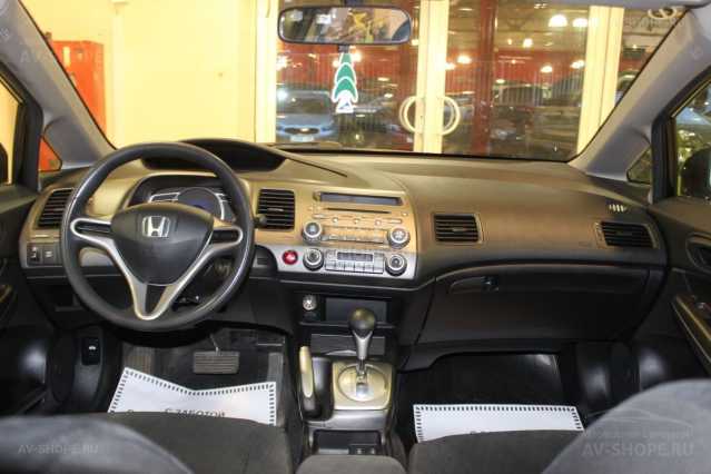 Honda Civic 1.8i AT (140 л.с.) 2010 г.