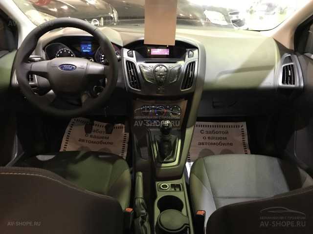Ford Focus 3 1.6i  MT (105 л.с.) 2012 г.
