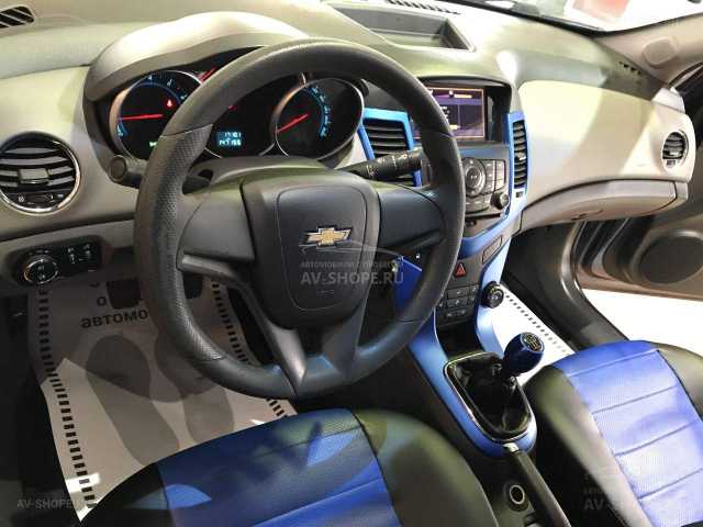 Chevrolet Cruze 1.6i  MT (109 л.с.) 2010 г.