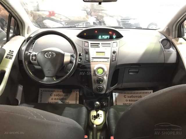 Toyota Yaris 1.3i AMT (87 л.с.) 2008 г.