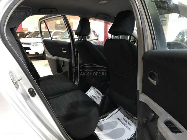 Toyota Yaris 1.3i AMT (87 л.с.) 2008 г.