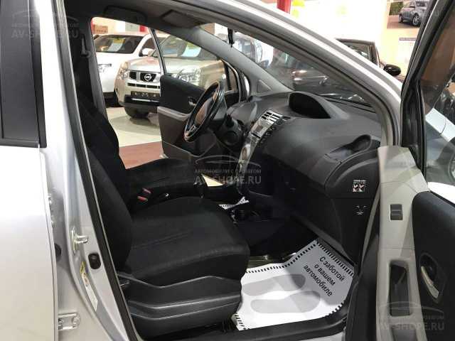 Toyota Yaris 1.3i AMT (87 л.с.) 2008 г.