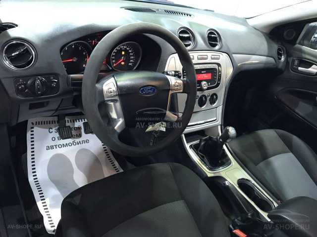 Ford Mondeo 1.6i  MT (125 л.с.) 2010 г.