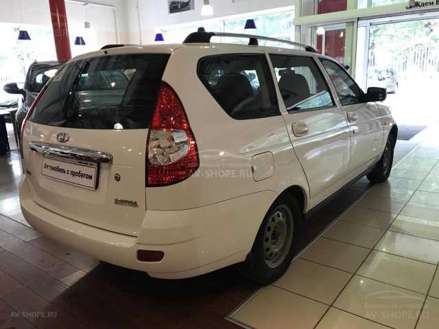Lada Приора 1.6i  MT (89 л.с.) 2010 г.