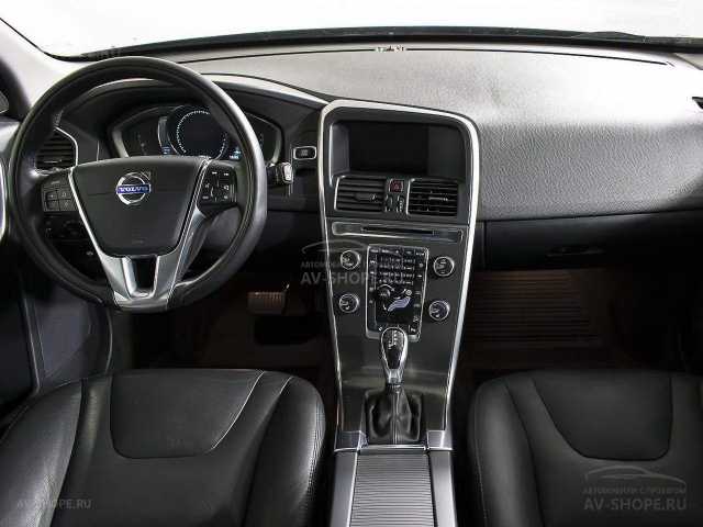 Volvo XC60 2.4d AT (215 л.с.) 2014 г.