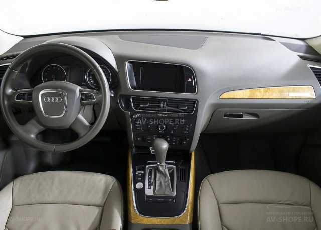 Audi Q5 2.0i AT (211 л.с.) 2009 г.