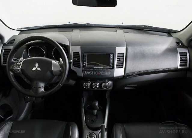 Mitsubishi Outlander 2.4i CVT (170 л.с.) 2012 г.