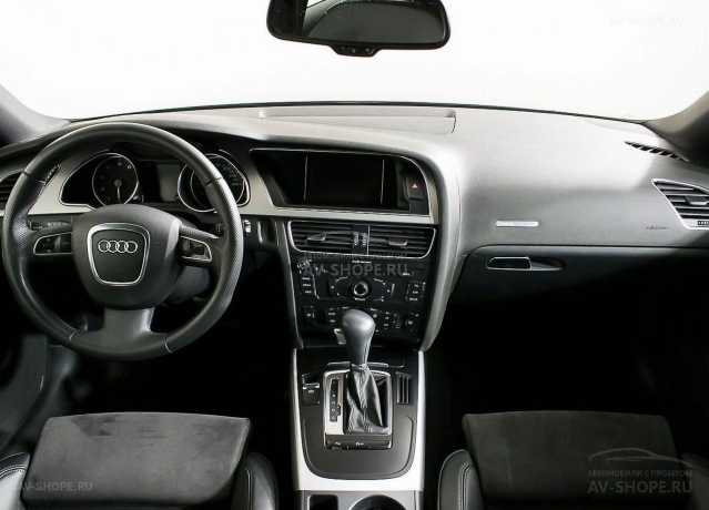 Audi A5 2.0i CVT (180 л.с.) 2010 г.