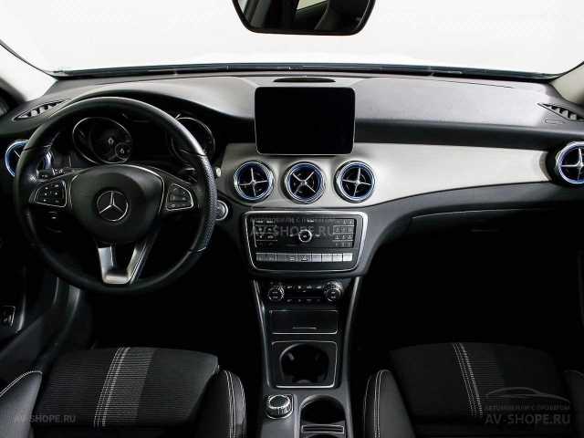 Mercedes GLA-klasse 2.0i AMT (211 л.с.) 2018 г.
