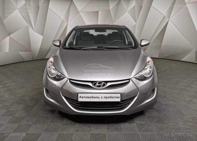    Hyundai Elantra
