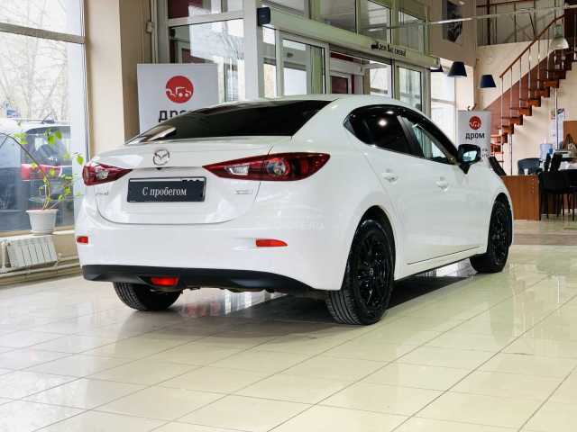 Mazda 3 1.5i AT (120 л.с.) 2014 г.