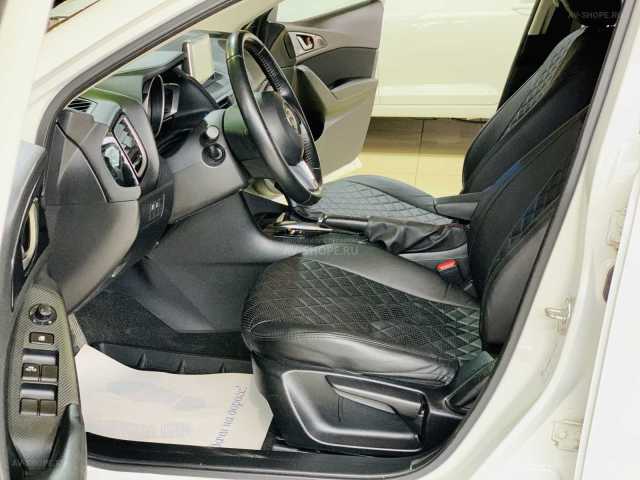 Mazda 3 1.5i AT (120 л.с.) 2014 г.