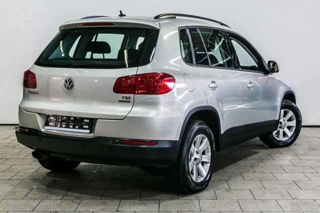 Volkswagen Tiguan 1.4i AMT (150 л.с.) 2013 г.