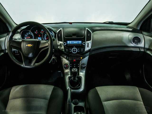Chevrolet Cruze 1.8i MT (141 л.с.) 2014 г.
