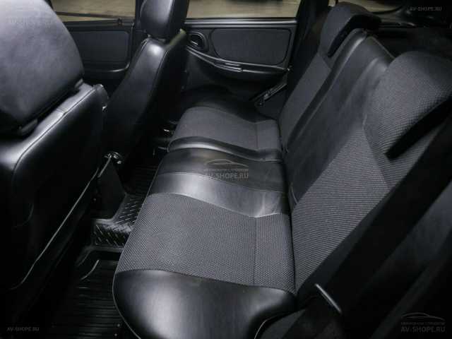 Chevrolet Niva 1.7 MT 2011 г.