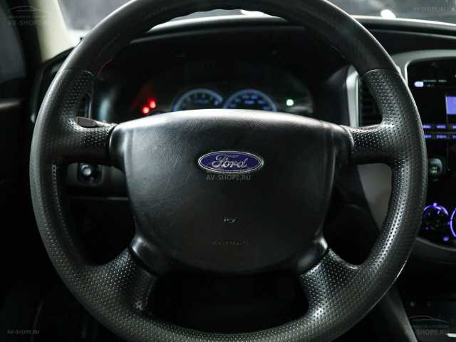 Ford Escape 2.3i AT (145 л.с.) 2009 г.