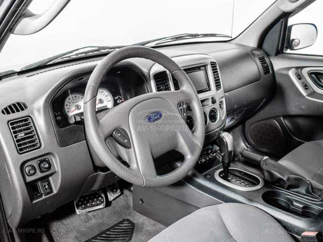 Ford Escape 2.3i AT (155 л.с.) 2005 г.