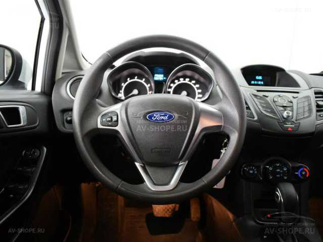 Ford Fiesta  1.6 AMT 2016 г.
