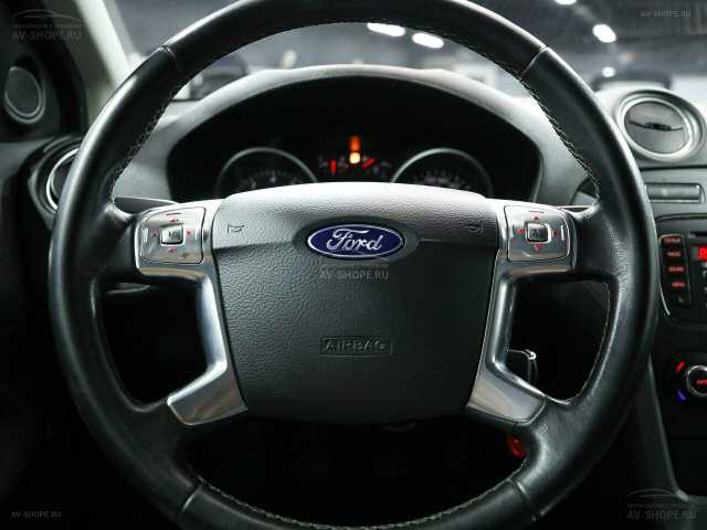 Ford Mondeo 2.0i MT (145 л.с.) 2014 г.