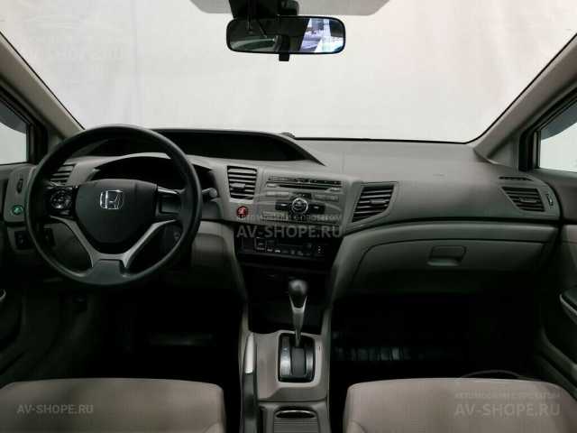 Honda Civic 1.8i AT (142 л.с.) 2012 г.