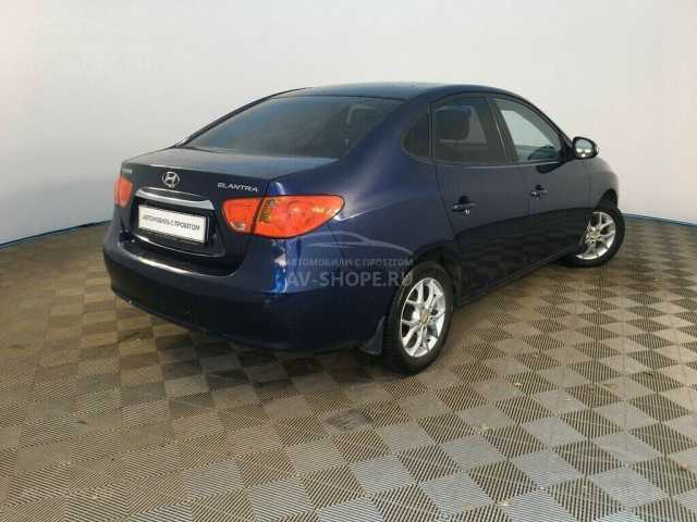    Hyundai Elantra