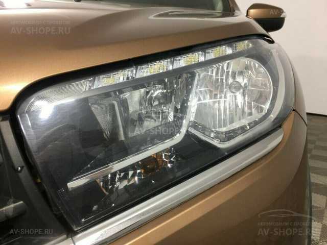    Lada XRAY
