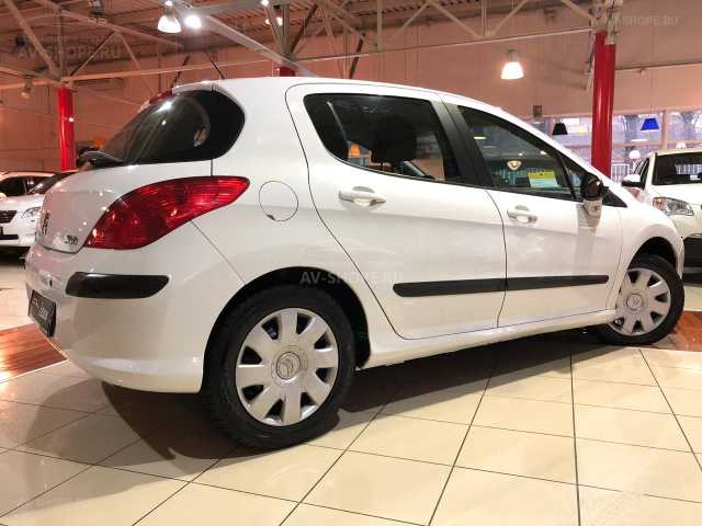 Peugeot 308 1.6i AT (120 л.с.) 2010 г.