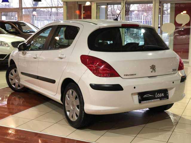 Peugeot 308 1.6i AT (120 л.с.) 2010 г.