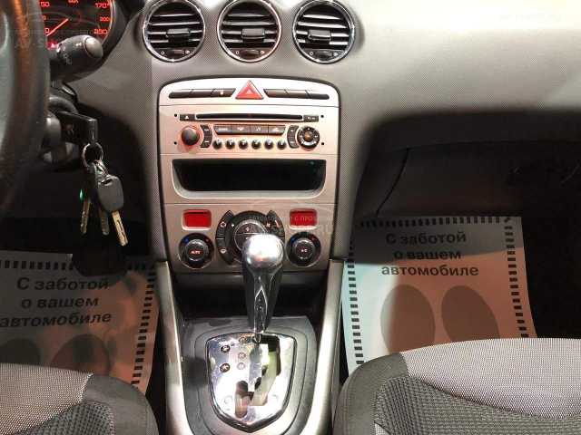 Peugeot 308 1.6i AT (120 л.с.) 2010 г.