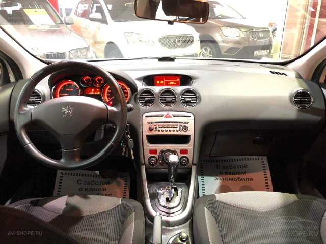Peugeot 308 1.6i AT (120 л.с.) 2010 г.