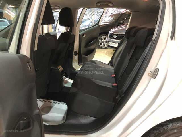 Peugeot 308 1.6i AT (120 л.с.) 2010 г.