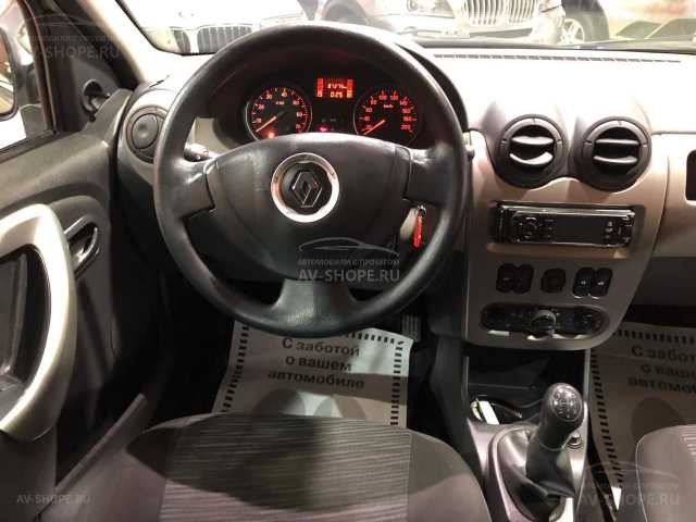 Renault Logan 1.6i  MT (75 л.с.) 2011 г.