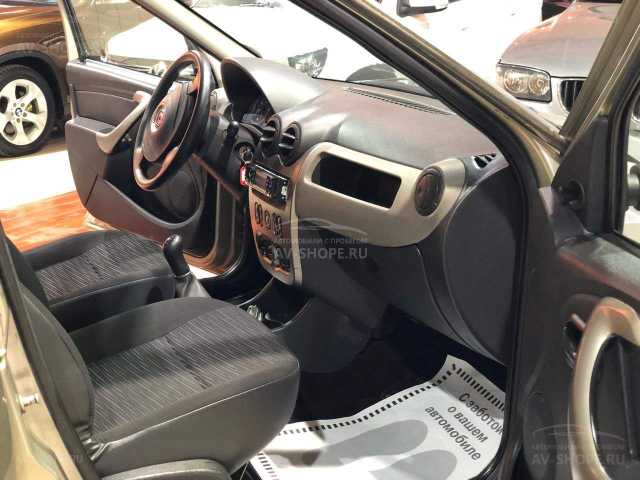 Renault Logan 1.6i  MT (75 л.с.) 2011 г.