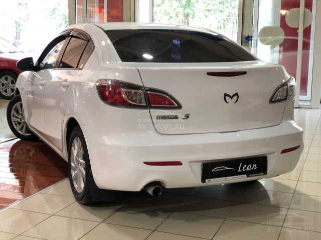 Mazda 3 1.6i  MT (105 л.с.) 2011 г.
