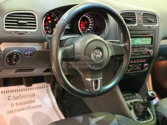 Volkswagen Golf 1.6i  MT (102 л.с.) 2012 г.