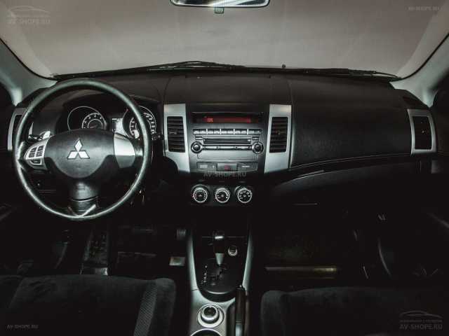 Mitsubishi Outlander 2.4 CVT 2011 г.