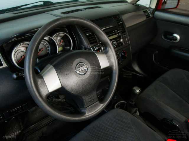 Nissan Tiida 1.6 MT 2011 г.
