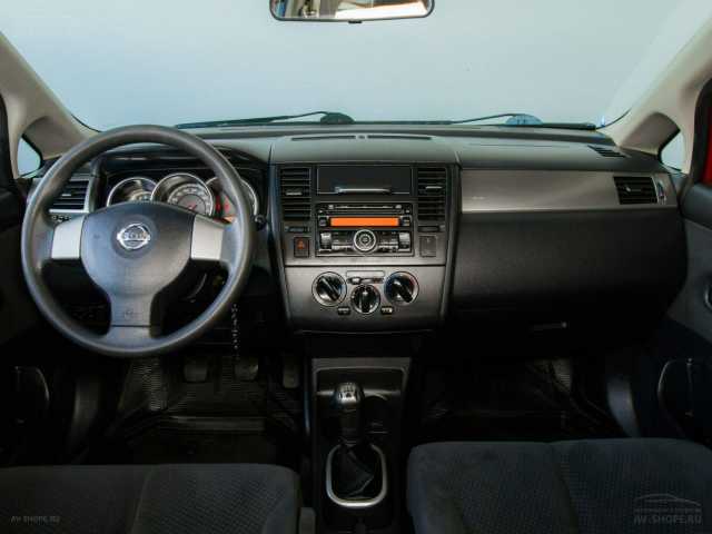 Nissan Tiida 1.6 MT 2011 г.