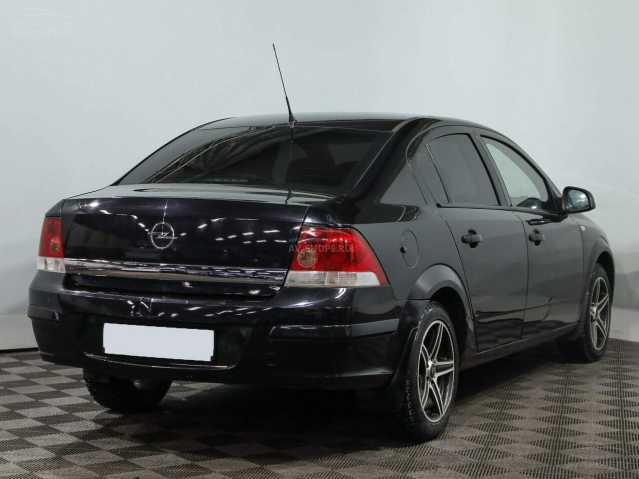 Opel Astra 1.8i AT (140 л.с.) 2010 г.