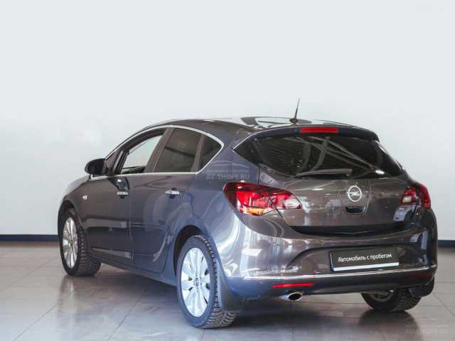 Opel Astra 1.6i AT (180 л.с.) 2013 г.