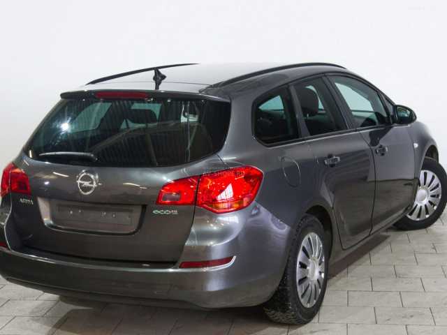 Opel Astra 1.3 MT 2011 г.