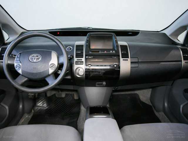 Toyota Prius 1.5i AT (76 л.с.) 2007 г.