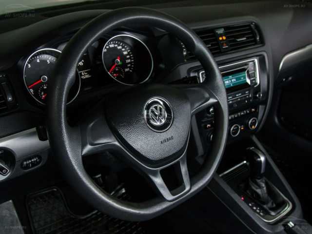 Volkswagen JETTA 1.4i AMT (122 л.с.) 2015 г.