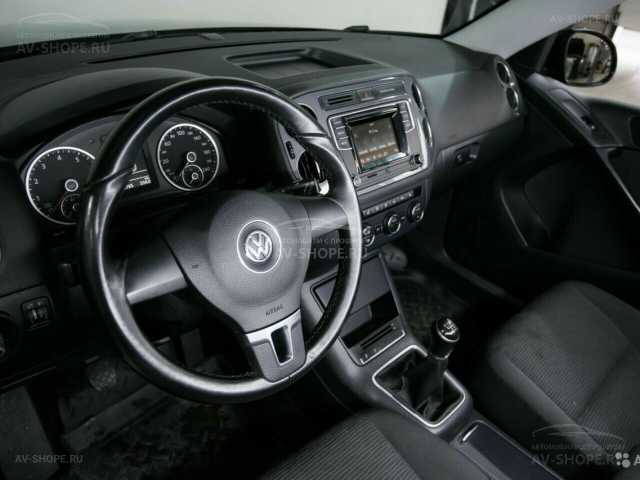 Volkswagen Tiguan 1.4i MT (122 л.с.) 2015 г.