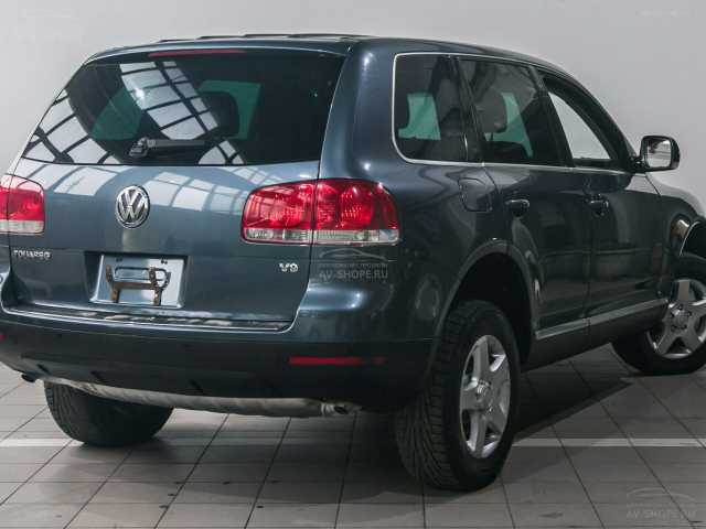 Volkswagen Touareg 3.2i AT (220 л.с.) 2004 г.