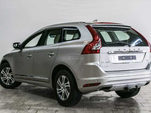 Volvo XC60 2.4d AT (181 л.с.) 2015 г.