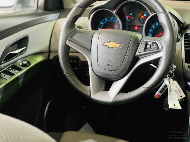 Chevrolet Cruze 1.6i MT (109 л.с.) 2010 г.